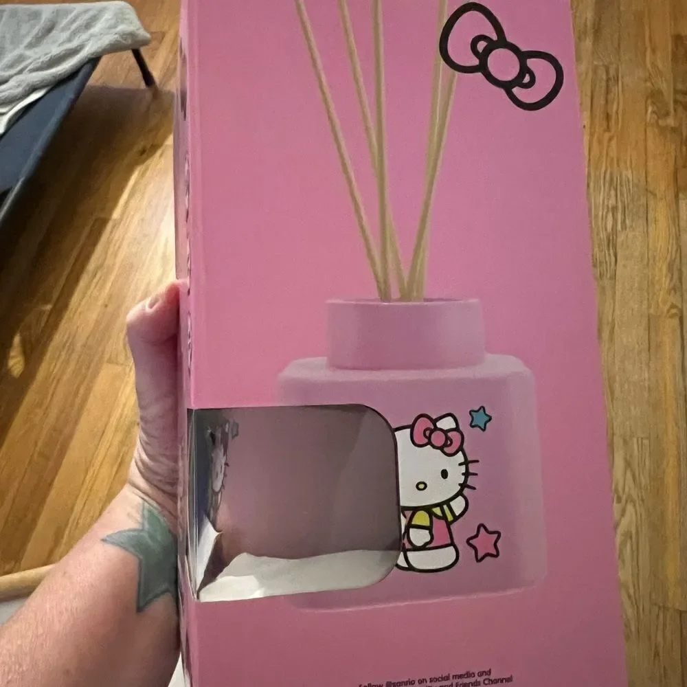 Hello Kitty Ceramic Reed Diffiser Lavender